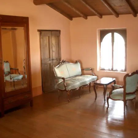 Antica Dimora Dell'ortolano * Castellaro (Lombardy)